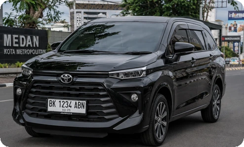 Mobil Toyota Avanza model terbaru tersedia untuk disewa harian dan bulanan di Medan dengan supir